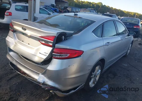 2018 Ford Fusion Hybrid Se z USA, uszkodzony, nr VIN 3FA6P0LU1JR132437